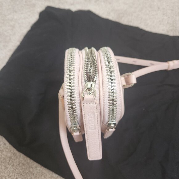 Kara Pebbled Leather Pink two-way wear crossbody bag - Picture 9 of 16